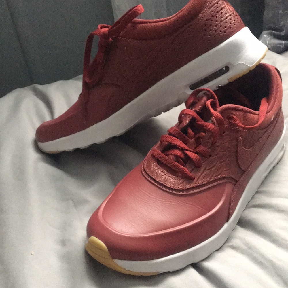 Cheap new nikes!
